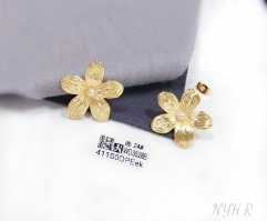 Bloom flower style pearl earring