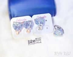 Heart zircon dazzling earring