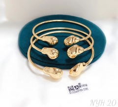 Gorgeous polishing bracelet set