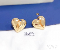 Heart model polishing stud earring