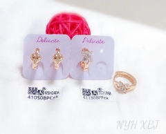 Suitable daily wear style shiny earring