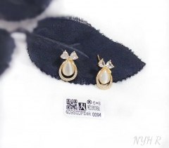 Bow model trendy stud earring