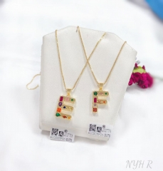 Customized name E/F with colorful zircon necklace