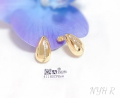 Water drop model zircon stud earring