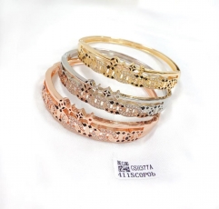 Fashion shiny bracelet set