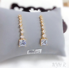 Full diamond style dazzling gold/silver stud earring