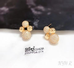 Ball style shiny stud earring