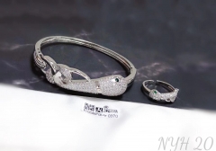 Snake style exquisite silver/gold bangle ring set