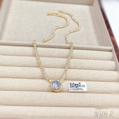 Full diamond round shape dazzling necklace