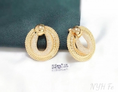 Round hollow style elegant earring