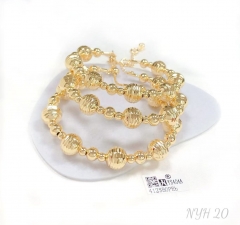 Handmade beads sumptuous style bangle set