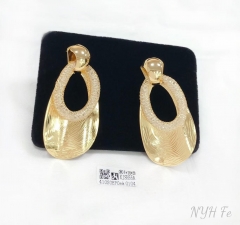 Oval style hollow fashion earring