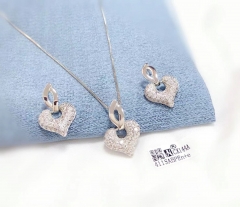 Exquisite heart bright earring necklace set