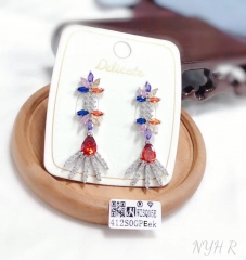 Fashion exquisite zircon earring