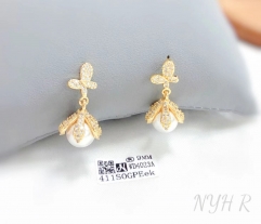 Flower model fine pearl earring