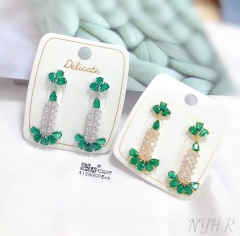 Fashion green style pendant dazzling earring