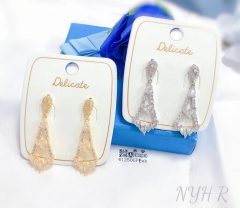 Dazzling fashion pendant earring