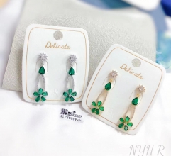 Green flower exquisite pendant earring