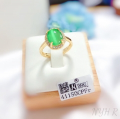 Green zircon fashion ring