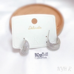 Exquisite arc style silver/gold stud earring