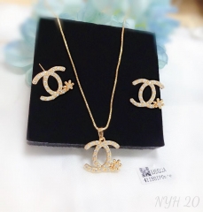 Classic double C style gold/silver earring necklace set