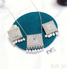 Square model pearl tassel style earring necklace set