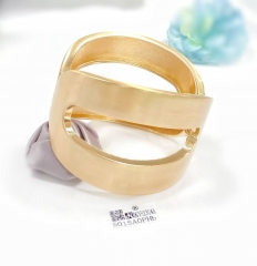 Polishing fashion bangle