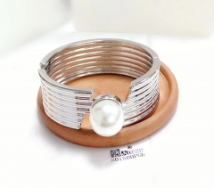 Polishing stripe style pearl silver/gold bangle