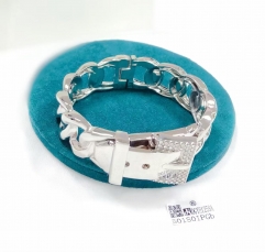 Bright buckle shape bangle