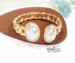 Oval pearl style buckle shape bangle