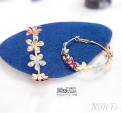 Exquisite flower shape hoop earring