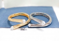 Intersect shape pearl bangle