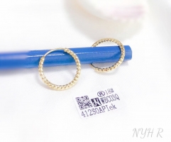 Simple fashion hoop earring