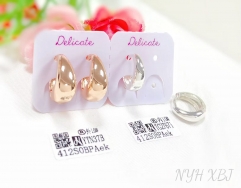 Smooth simple shape earring