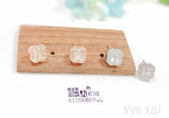 Square shaped shiny stud earring