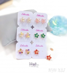 Crystal flower model fashion stud earrings