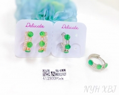 Green crystal fashion earrings