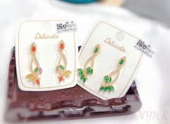 Colored/green crystal fashion pendant earrings