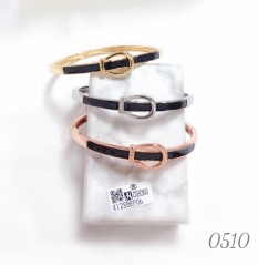 Oil drip style dazzling bangle set