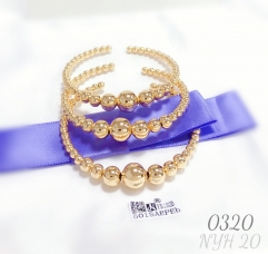 Glossy beads fashion bangle set