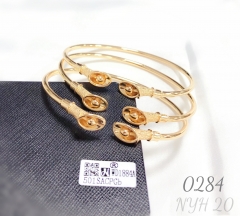 Horseshoe model simple bangle set