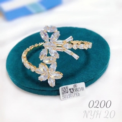 Bow/Flower Dazzling Zircon Bangle