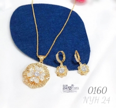 Four-leaf clover fashion earring necklace set