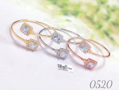 Fashionable classic square diamond tricolor bracelet