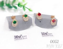 Teardrop zircon earrings