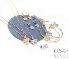 Cute Mickey Mouse 4-piece set