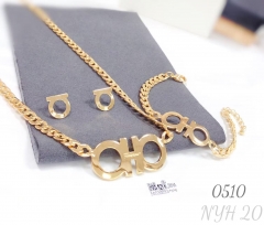 Fashionable and trendy jewelry set with 18K gold plating