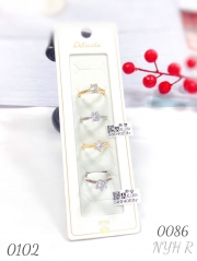 Fashionable Zircon Wedding Ring 18K Gold Plated Gift