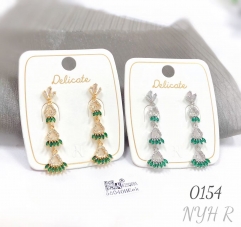 Fresh and shiny green leaf earrings for women