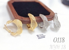 18k hollow gold earrings